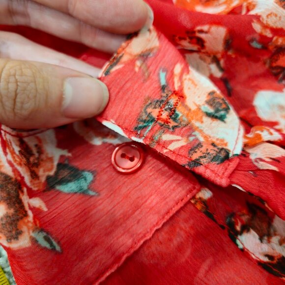 Kut From The Kloth Roll Tab Floral Red V-Neck Pink Blouse Shirt Sheer Top Small - Picture 11 of 11